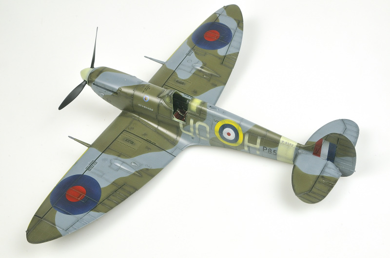 {Eduard] 1/48 - Supermarine Spitfire Mk.IIb  - Page 2 _DSC7052